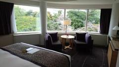 �摜(240x135)�E�g��摜(640x360)