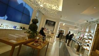 �摜(320x180)�E�g��摜(640x360)