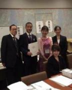 �摜(144x180)�E�g��摜(515x640)