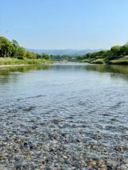 �摜(180x240)�E�g��摜(480x640)