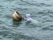 �摜(180x135)�E�g��摜(640x480)