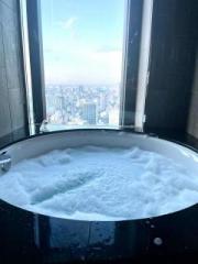 �摜(180x240)�E�g��摜(480x640)