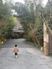 �摜(180x240)�E�g��摜(480x640)