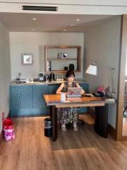 �摜(180x240)�E�g��摜(480x640)