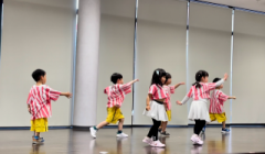 �摜(240x140)�E�g��摜(640x375)